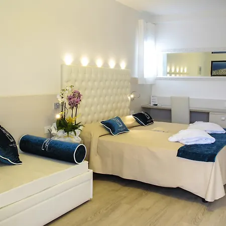 Hollywood***s Hotel Lido di Jesolo