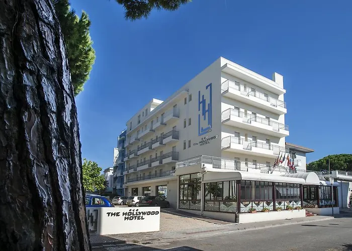 Hollywood***s Hotel 3*