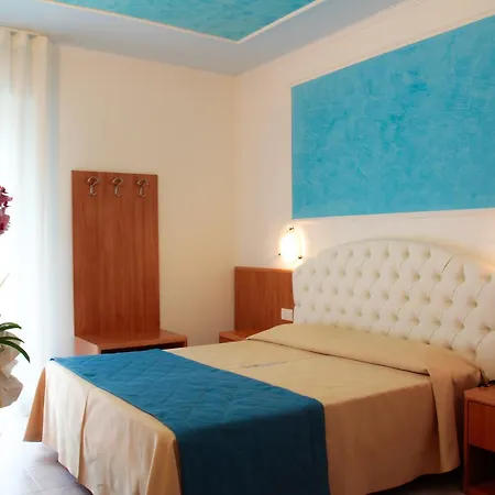 Hollywood***s Hotel Jesolo