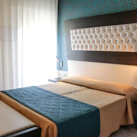 Hollywood***s Hotel Jesolo