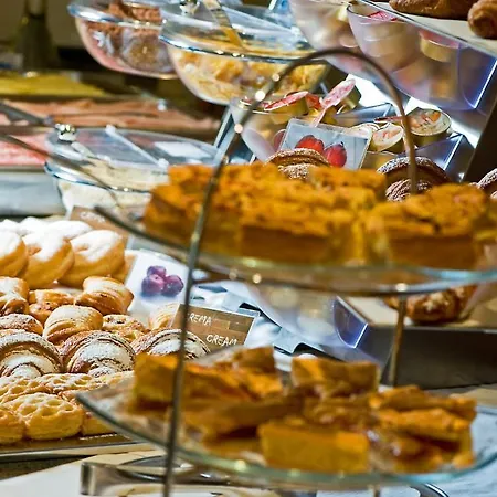 Отель Hollywood***s